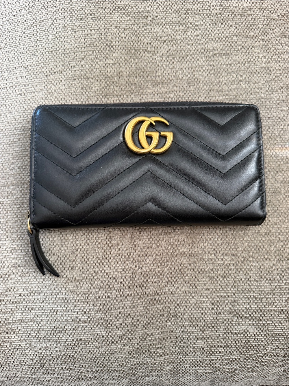 Gucci Black Marmont zip around organizer wallet